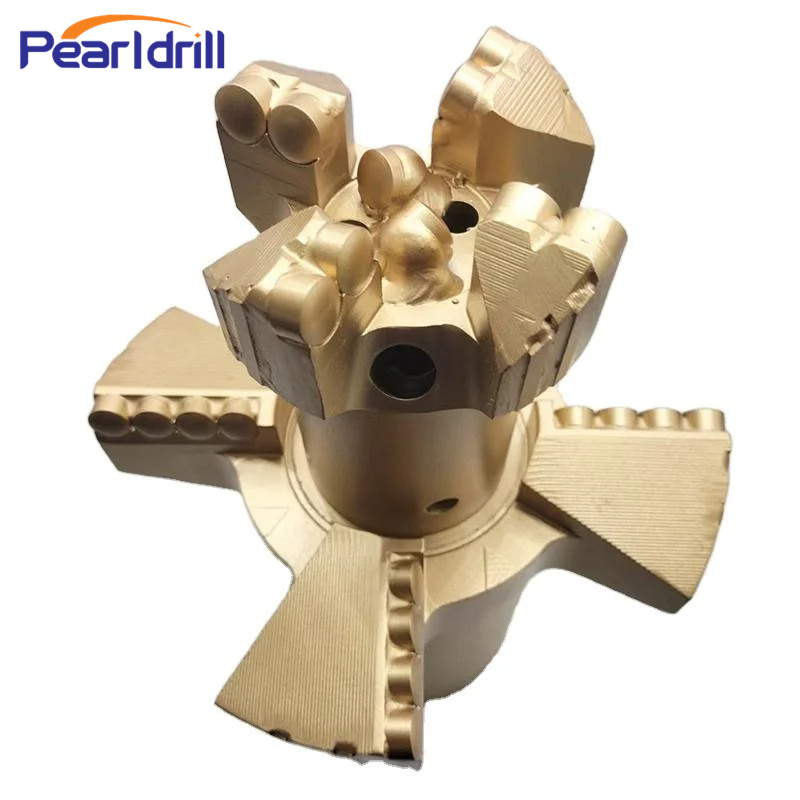 水井钻探 油井 <a href=https://www.gzpearldrill.com/cn/PDC-Drill-Bit.html target='_blank'>PDC 钻头</a>