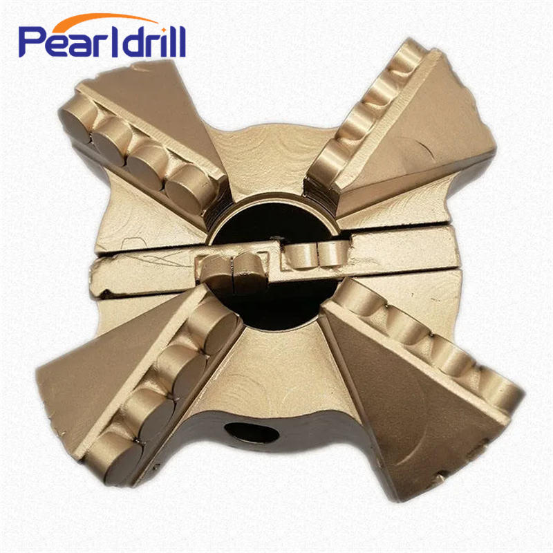 4 Wings Reinforced External Thread <a href=https://www.gzpearldrill.com/en/PDC-Drill-Bit.html target='_blank'>PDC Drill Bit</a>